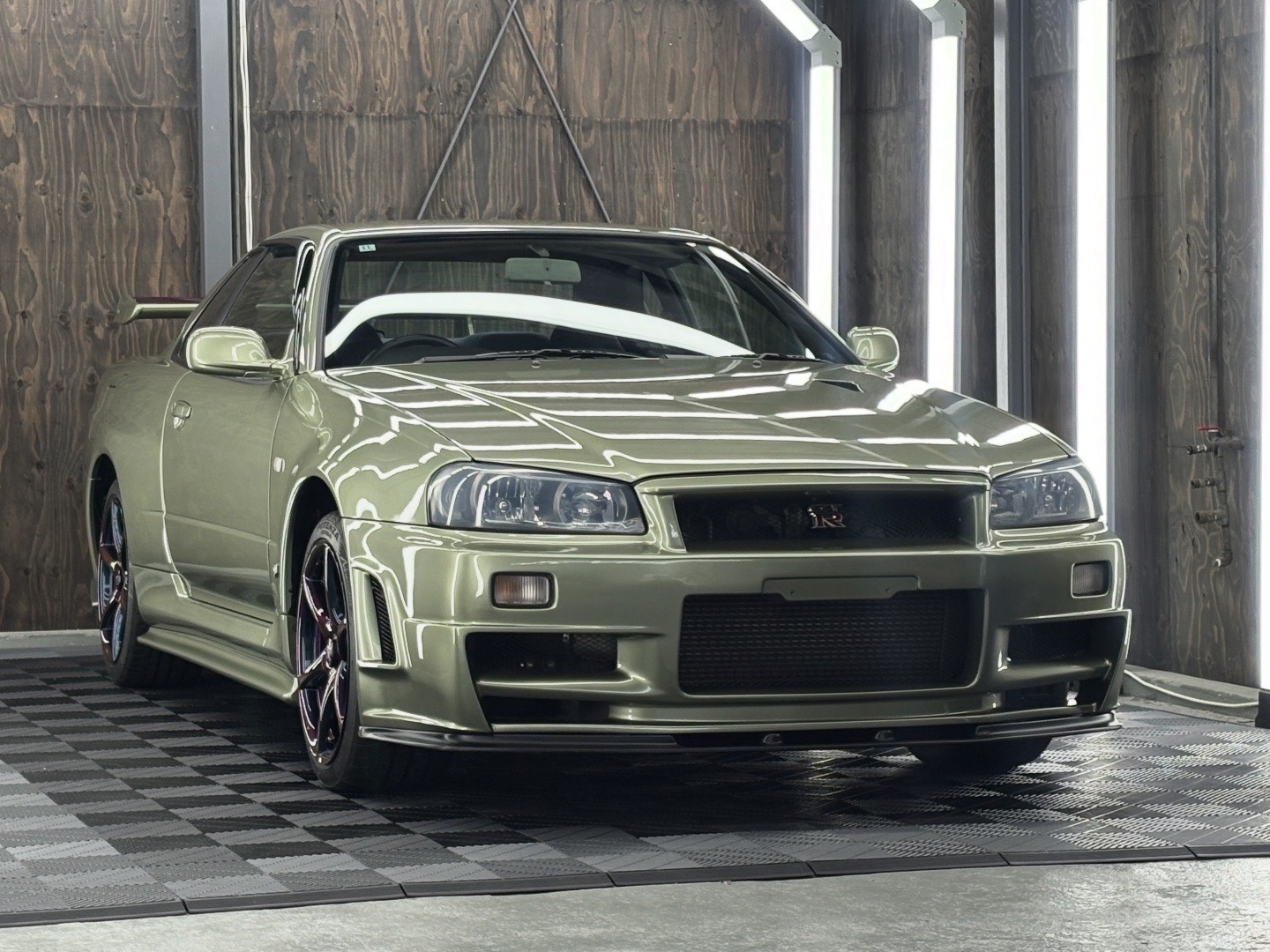 2025.12.25　スカイラインGT-R　施工事例　雪国特化のセラミックコーティング専門店/富山のコーティングならR-BEATにおまかせ
